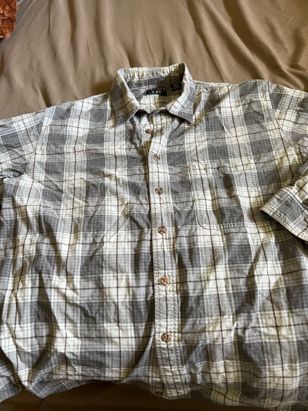 Trader Bay Men's Gray and White Plaid Button-Down Shirt